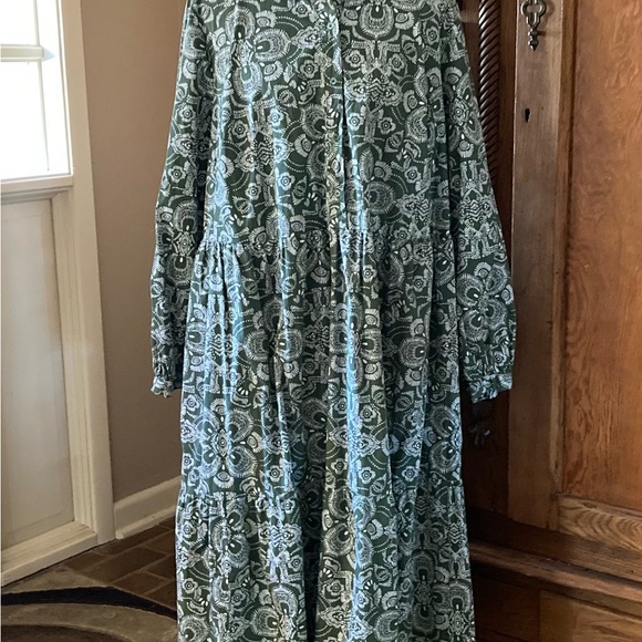 Lane Bryant Size 20 Green Medallion Print Tiered Maxi Shirt Dress - Picture 2 of 5